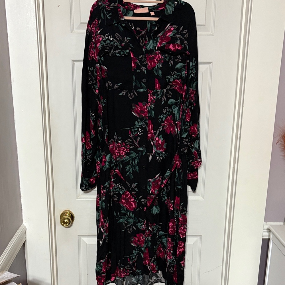 EVRI Black and Red Floral Long Sleeve Dress
